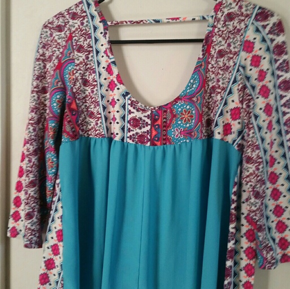 Rue 21 Women's blouse - Picture 2 of 4
